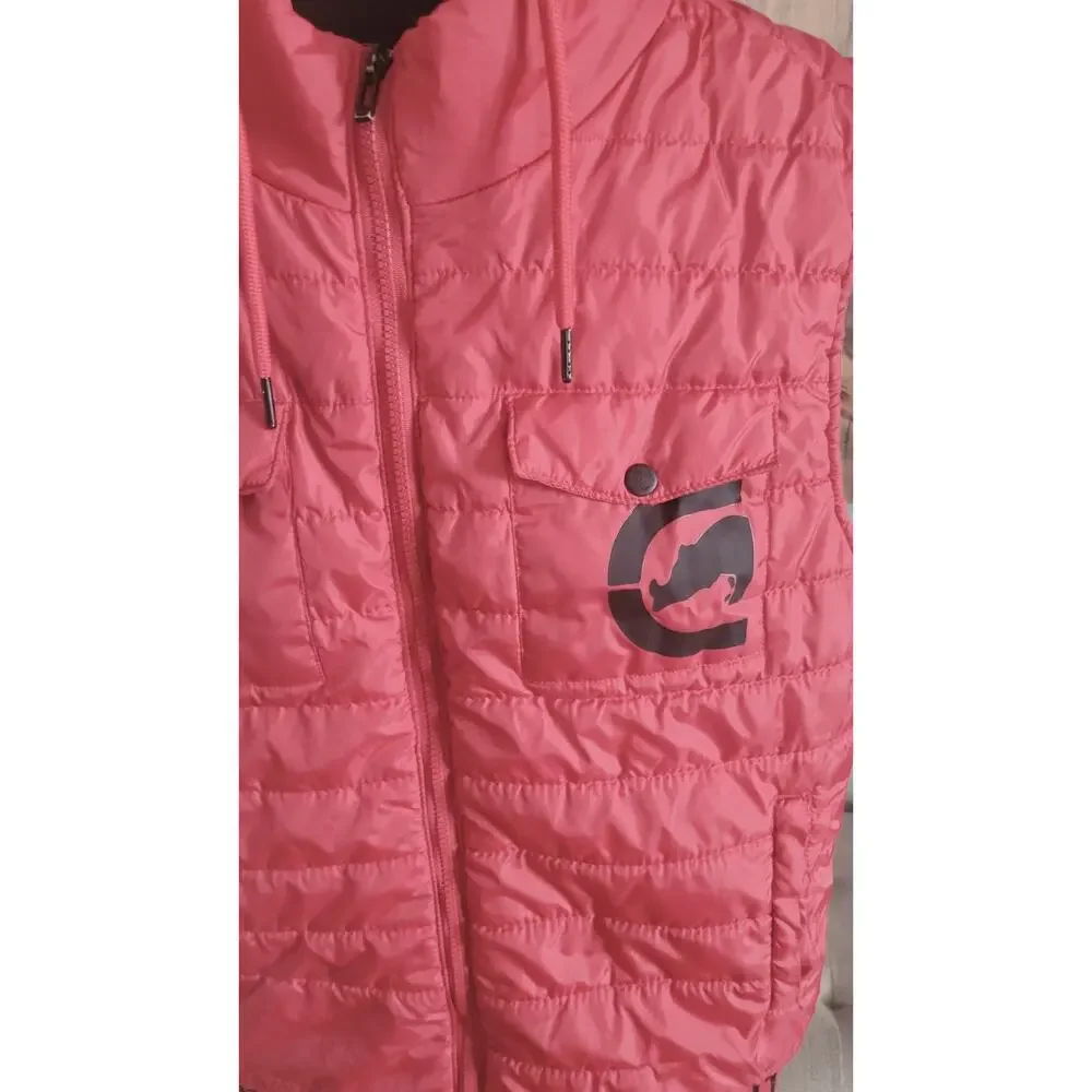 Ecko Unltd. stay warm